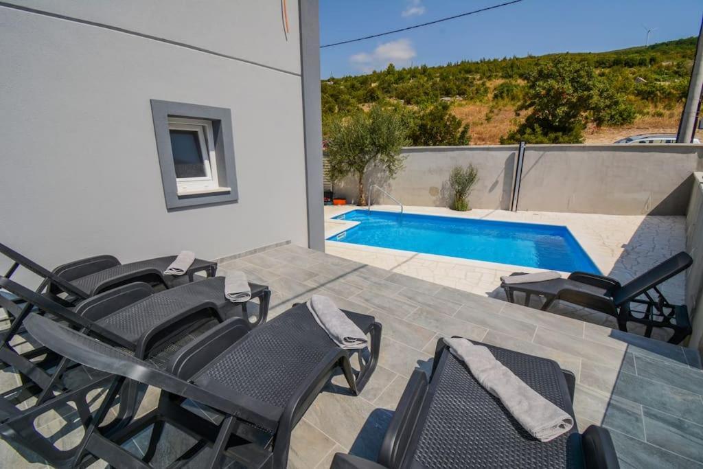 Villa With Amazing View And A Private Pool, Susnjar 1 Kruševo Εξωτερικό φωτογραφία