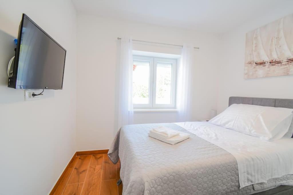 Villa With Amazing View And A Private Pool, Susnjar 1 Kruševo Εξωτερικό φωτογραφία